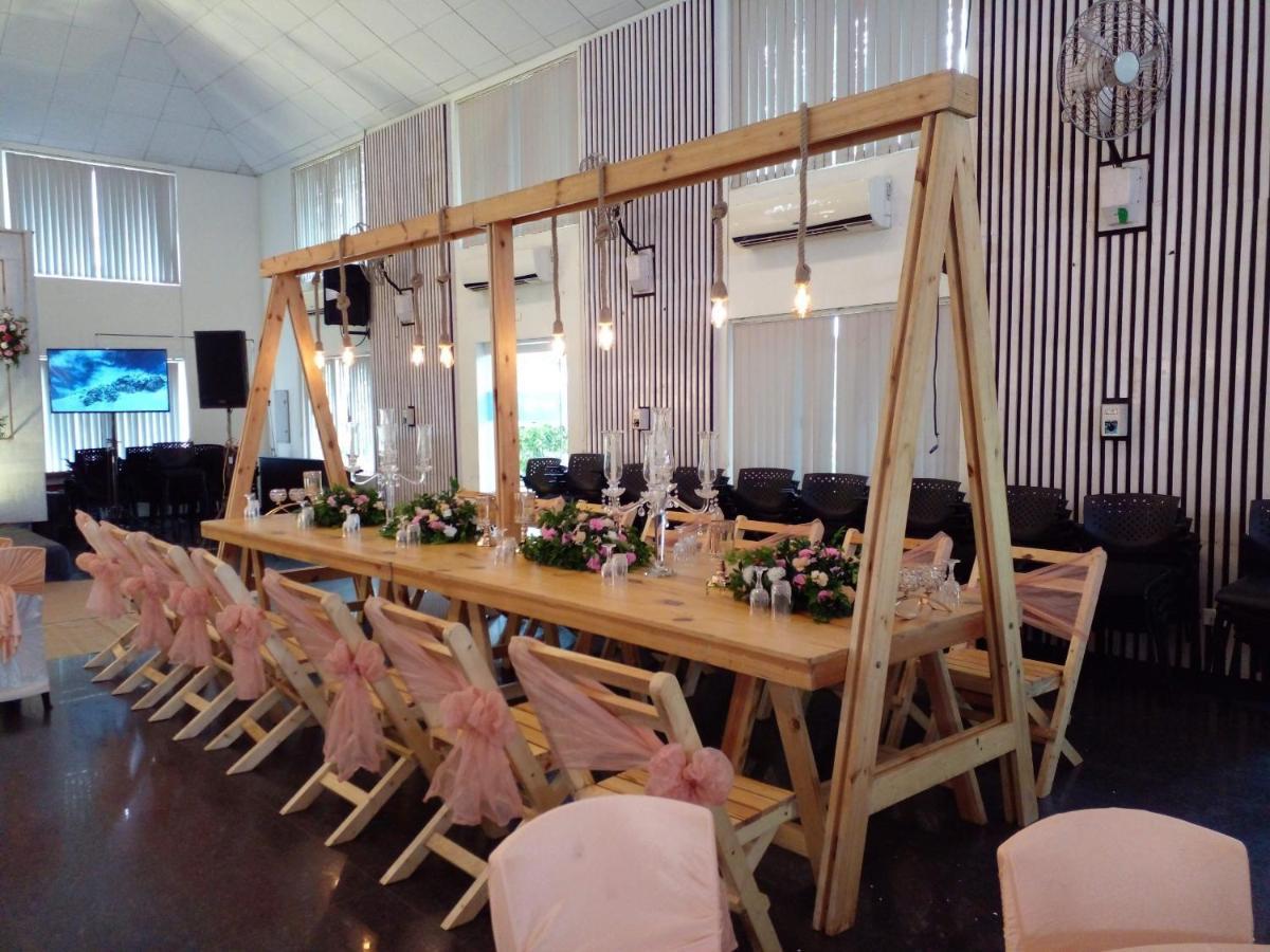 Angamaly Convention Centre Hotel Kochi Kültér fotó